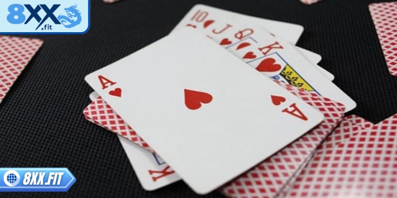 Khi tất cả quân trong tay đều hợp lệ thì sẽ thắng tuyệt đối